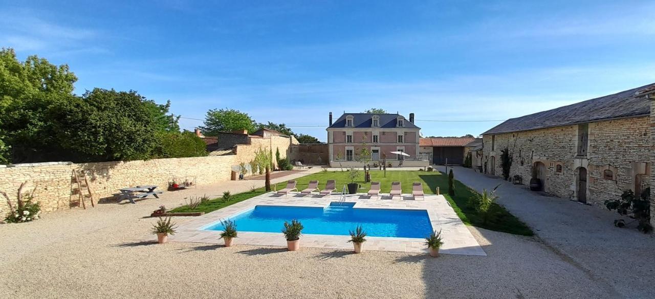 La Galuche Bed & Breakfast Angliers  Dış mekan fotoğraf