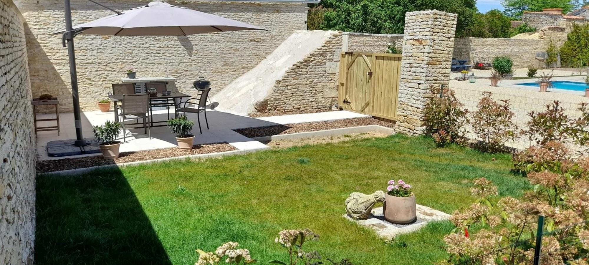 La Galuche Bed & Breakfast Angliers  Dış mekan fotoğraf
